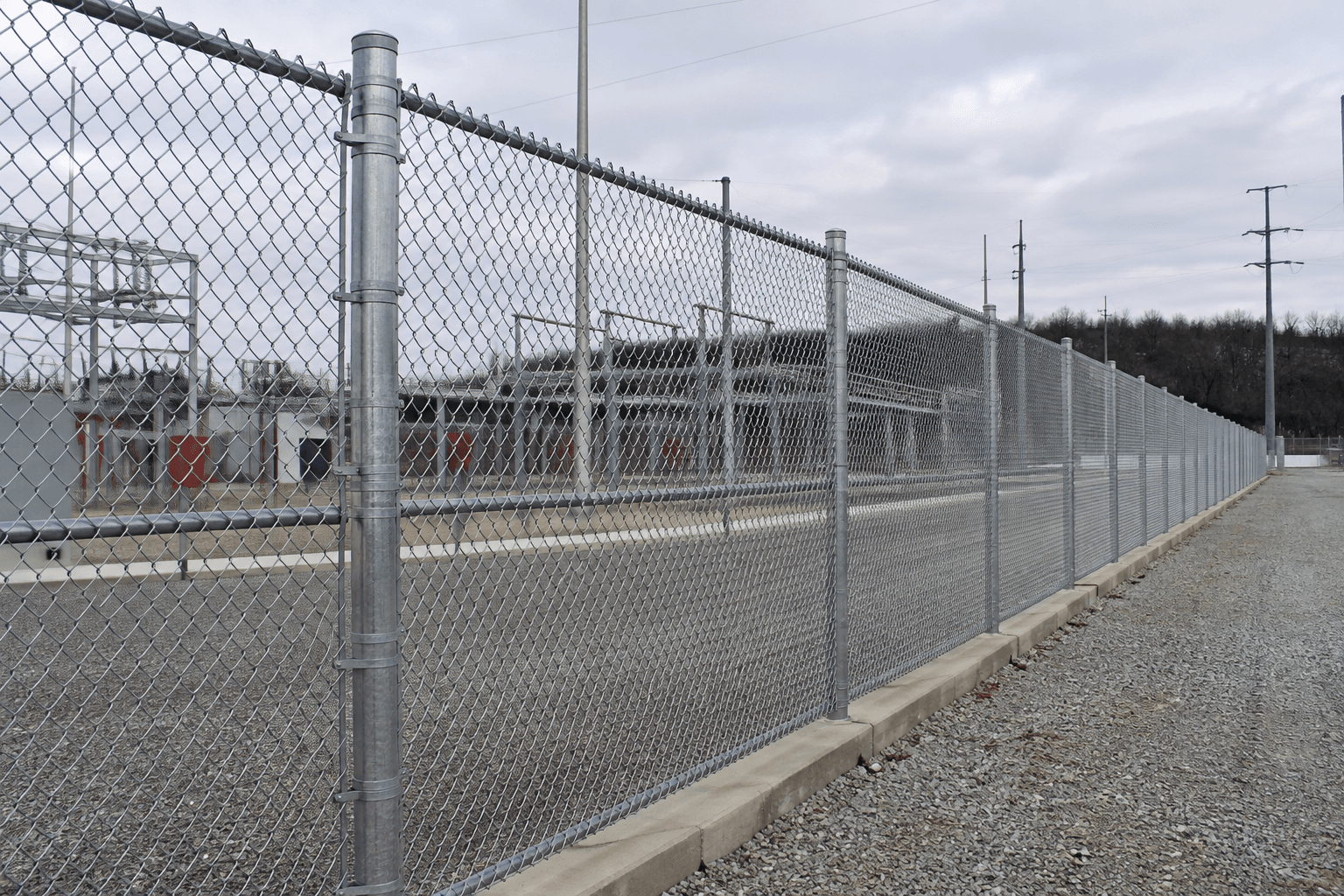 Chain-Link Fencing & Barbed Wire thumbnail 6